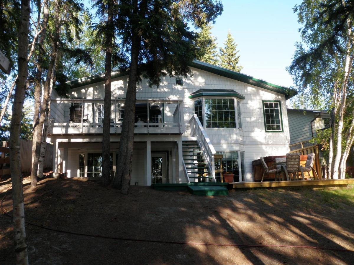 Great Slave Lakeside Bed & Breakfast - B&B