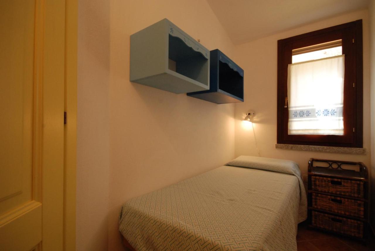 Two-Bedroom House with Sea View (3 Adults)