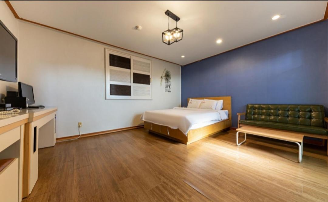 Deluxe Double Room with Spa Bath 
