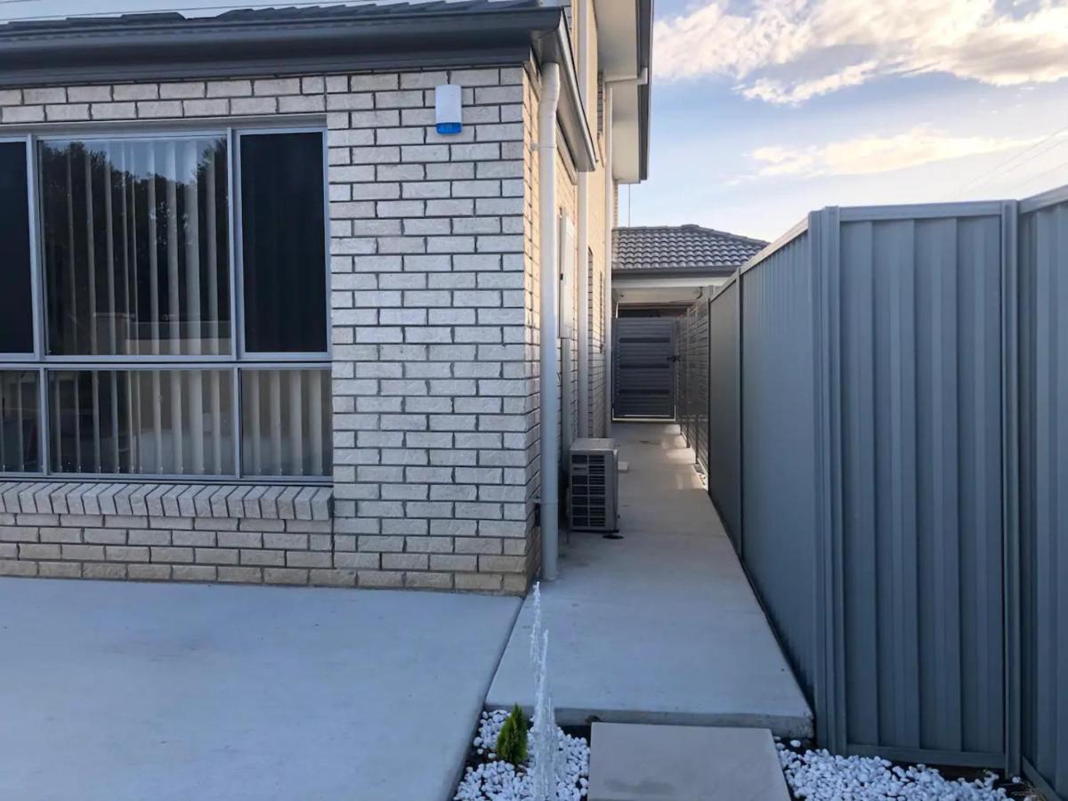 Bright 1 Bedroom Apartment 5km to Surfers Paradise - B&B
