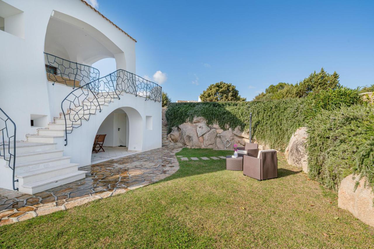 Villa Adele, con piscina a 700 mt dal mare - B&B