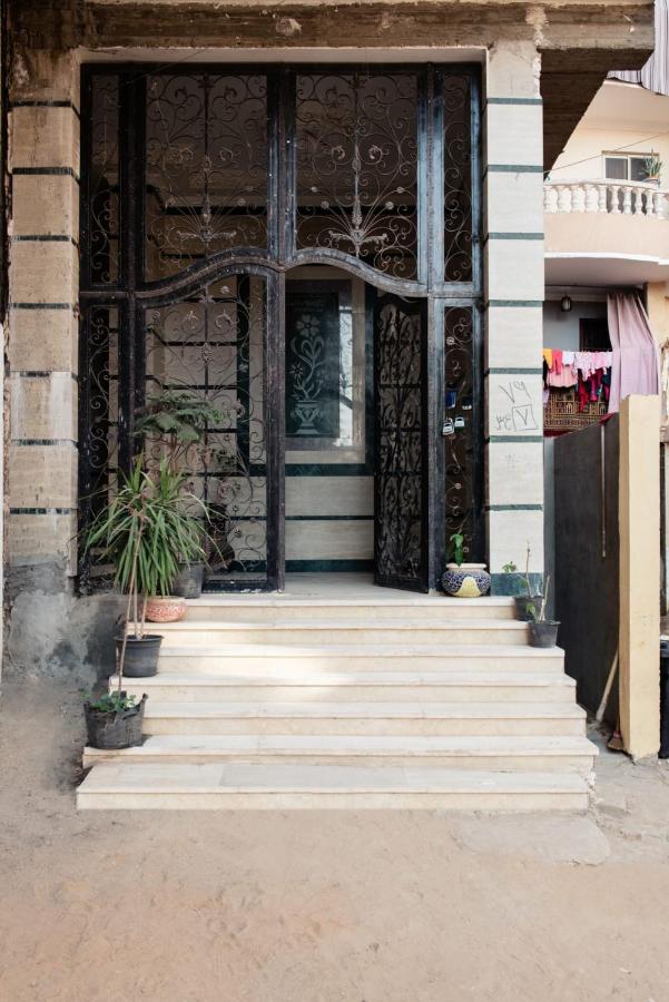 Jacuzzi Studio The Pyramids Free Airport Pickup Apt1 - B&B