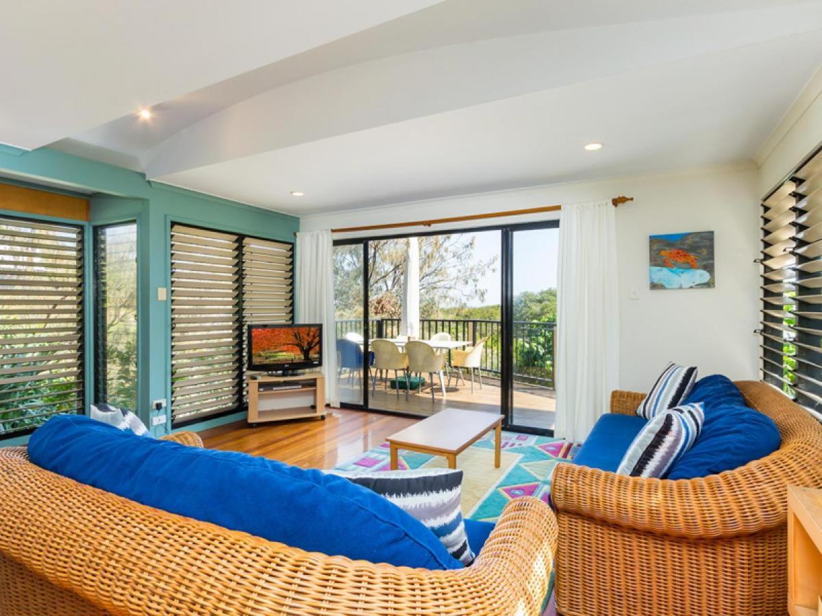 Straddie Beach House 3 - B&B