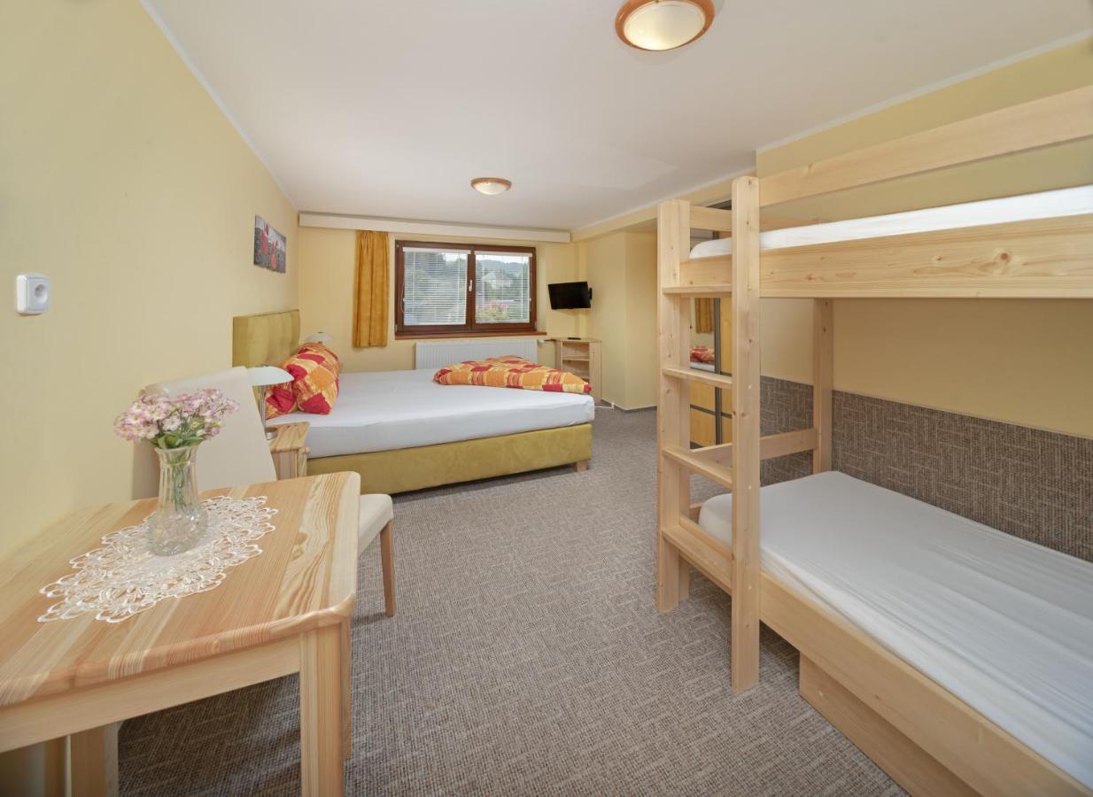 Chambre Quadruple Confort
