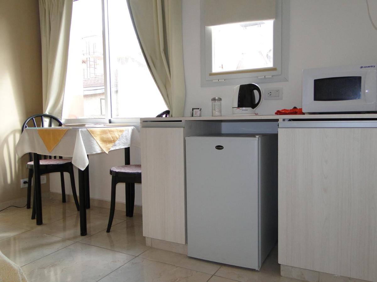 Camera Tripla Superior