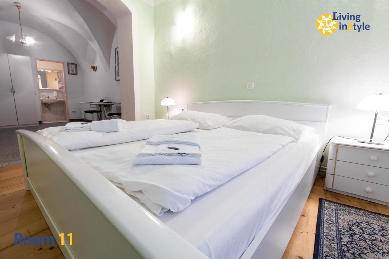 Budget Double Room 11