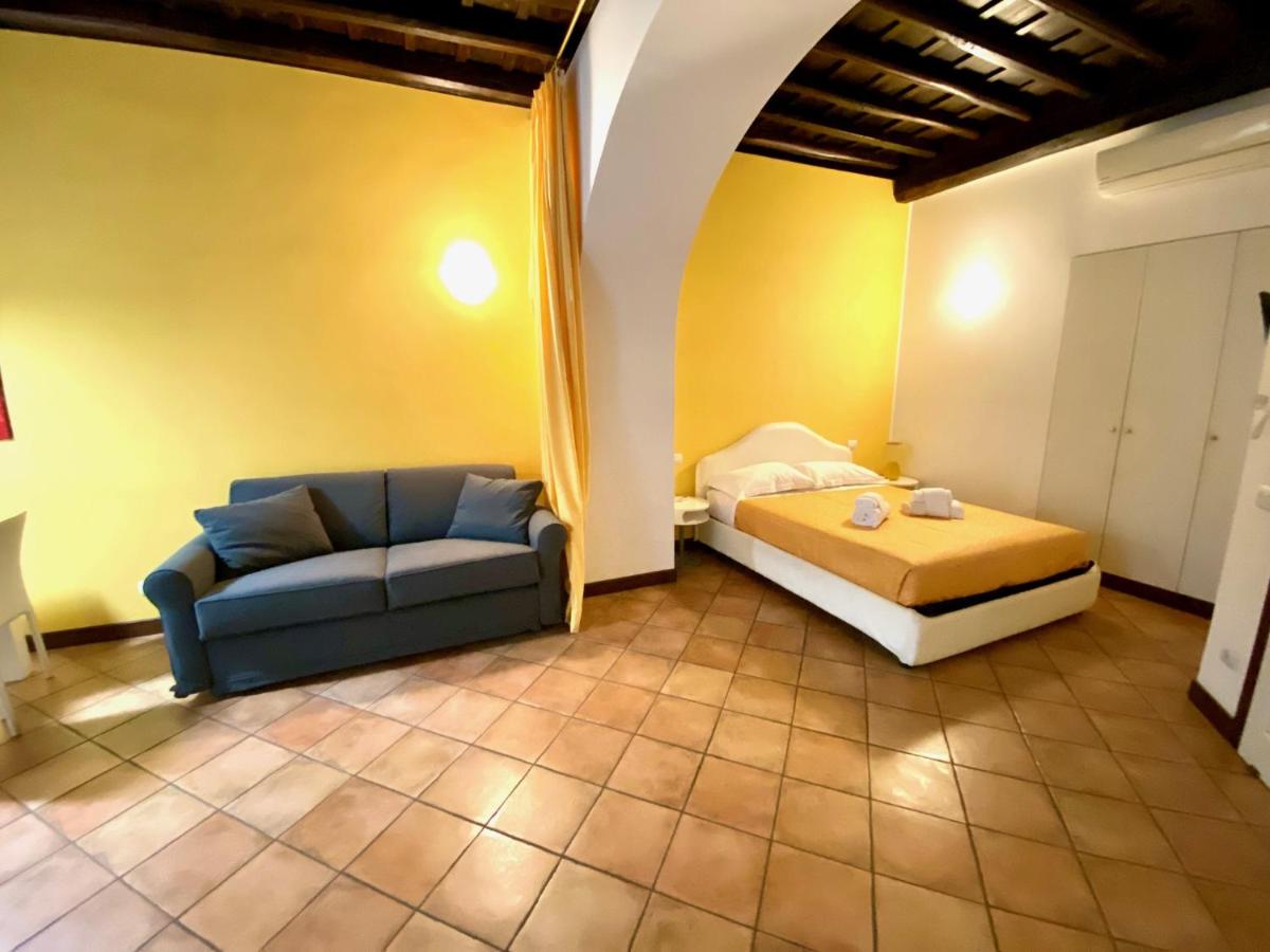 Deluxe Studio