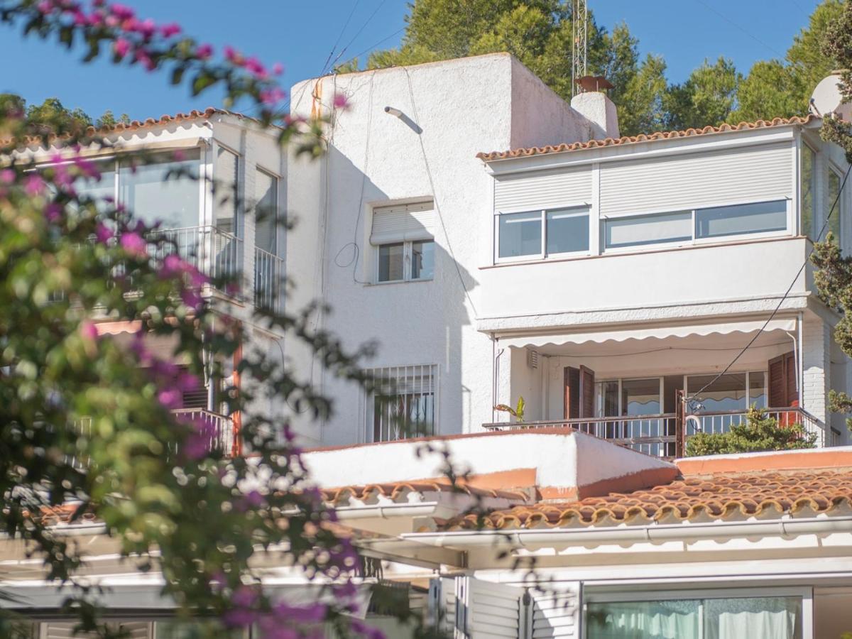 TarracoHomes-TH123 Apartment with sea view terrace in Cala Romana - Chambres d'hôtes Tarragone