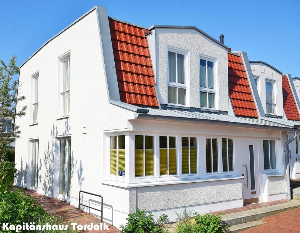 Kapitänshaus Tordalk mit 3 Schlafzimmern - B&B