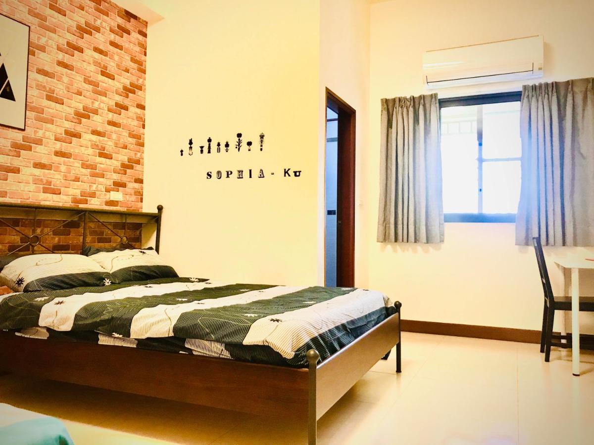 Chu House - B&B Donggang