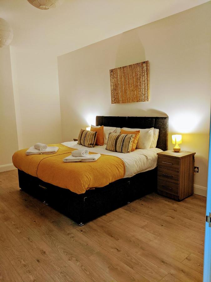 B&B Telford - Sapphire House Telford - Bed and Breakfast Telford