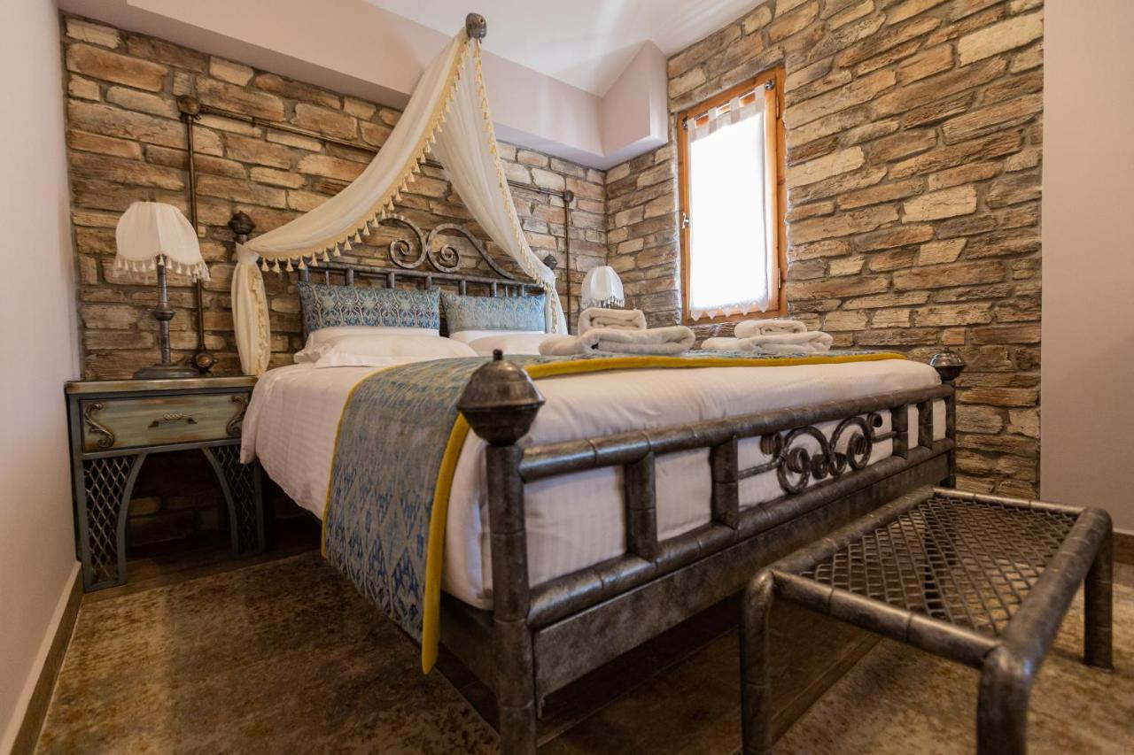 B&B Ancient Corinth - Maria's Boutique Rooms - Bed and Breakfast Ancient Corinth