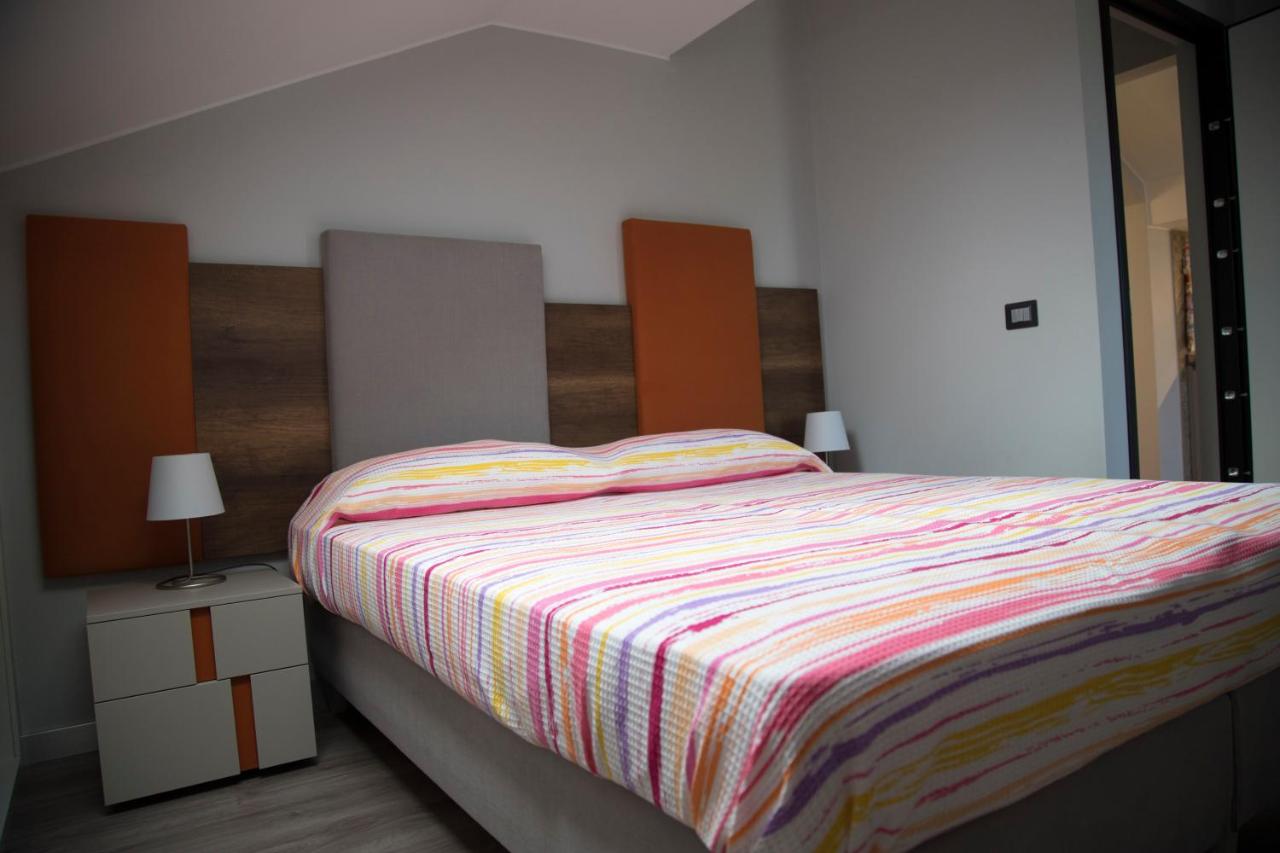 Doppel-/Zweibettzimmer mit Meerblick