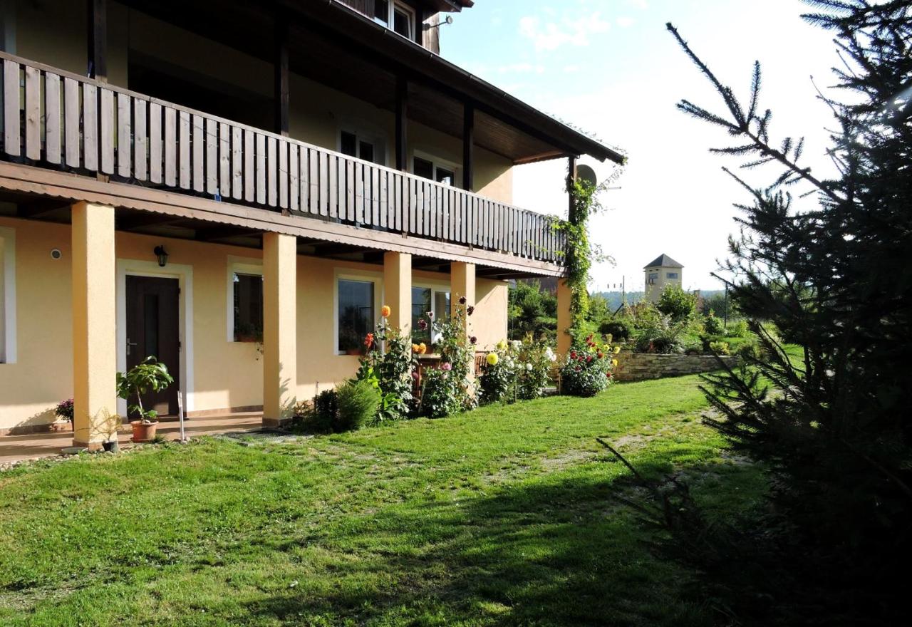 Apartment Boroví - Bed and Breakfast