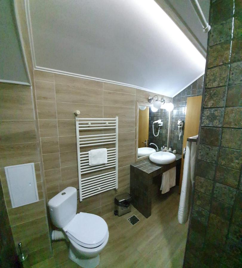 Deluxe Double Room with Shower