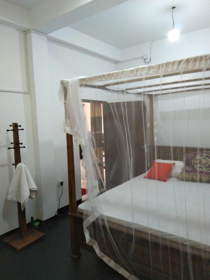 B&B Tangalle - sinhagiri hotel & restaurant - Bed and Breakfast Tangalle