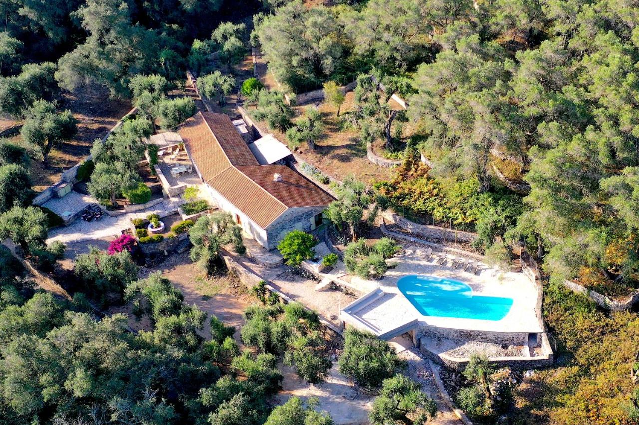 B&B Gaios - Paxos' Villa - Pool & AC - Bed and Breakfast Gaios