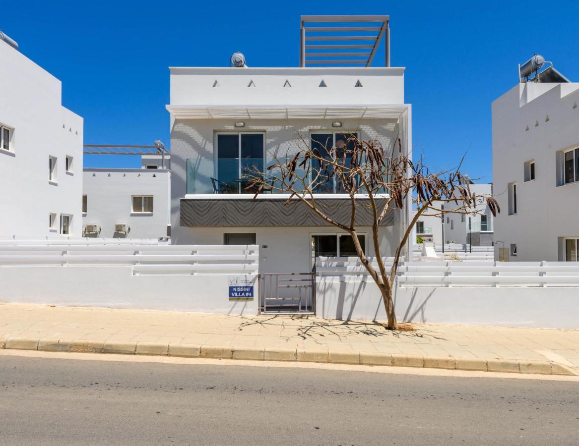 Nissini 4 - Three-bedroom Villa with Private Pool