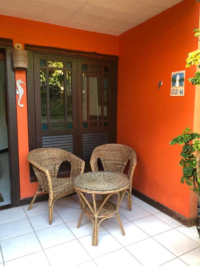 Praia do Forte Apartamento de Dois Quartos Charme e Conforto Dentro da Vila ! ATENÇÃO quartos conjugados - B&B Praia do Forte