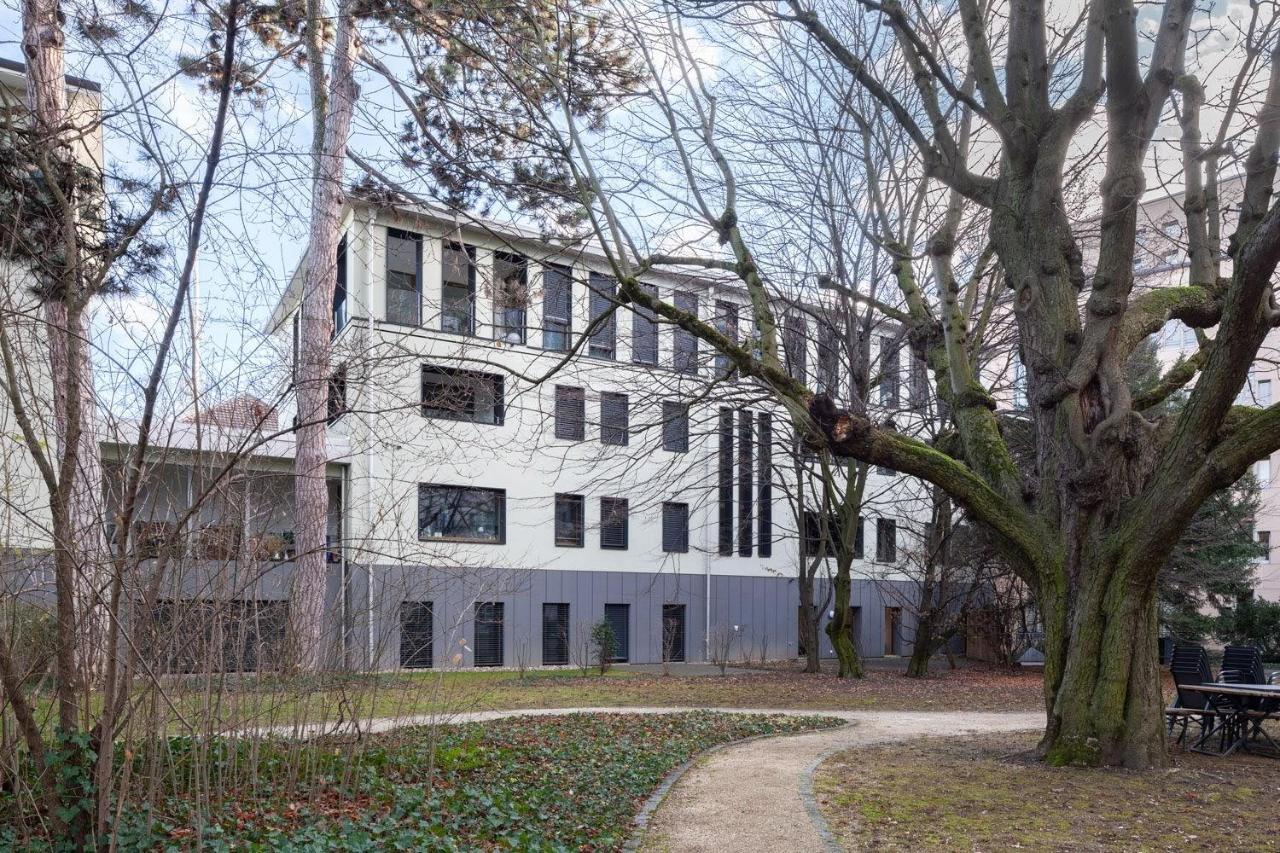 2,5 Zi Design Loft Wohnung mit Gartensitzplatz - Ferienwohnung