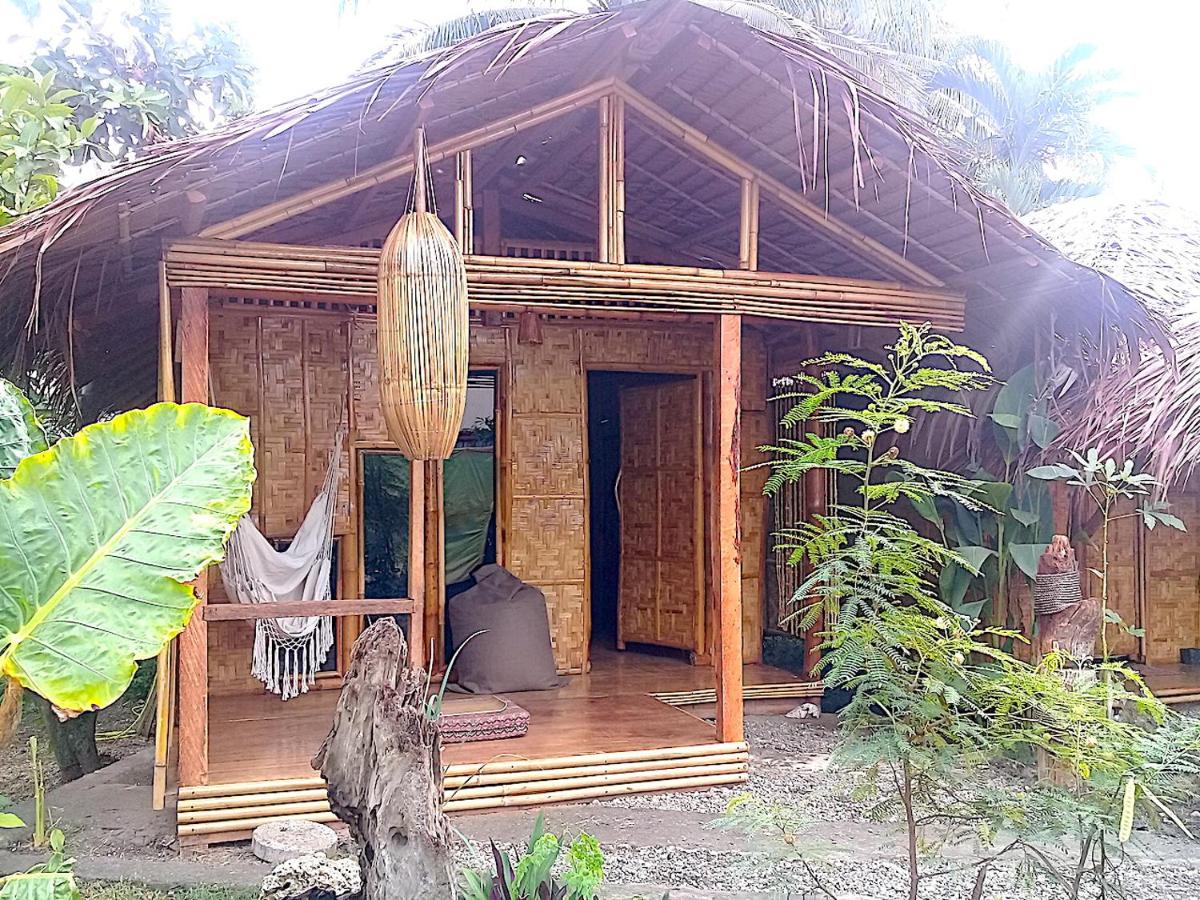 Deluxe Bungalow with Private Bathroom