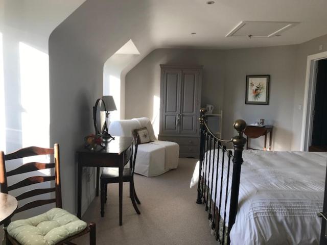 Deluxe Double Room with Shower