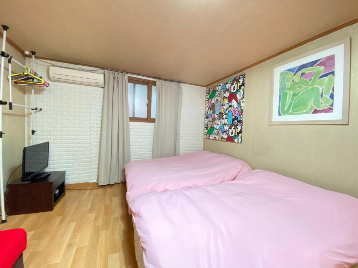 Basic Triple Room