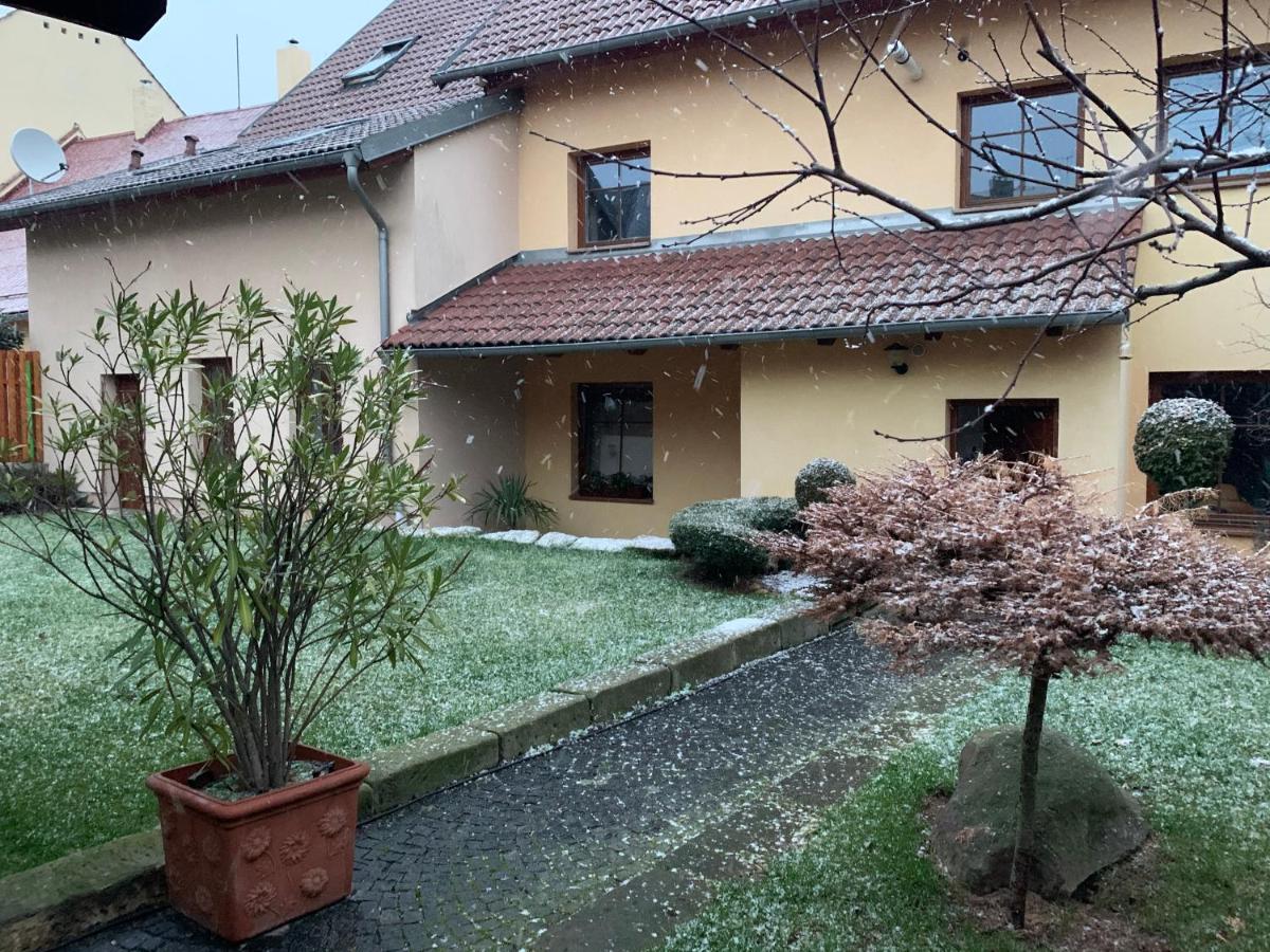 Apartmány U Vodního hradu - B&B