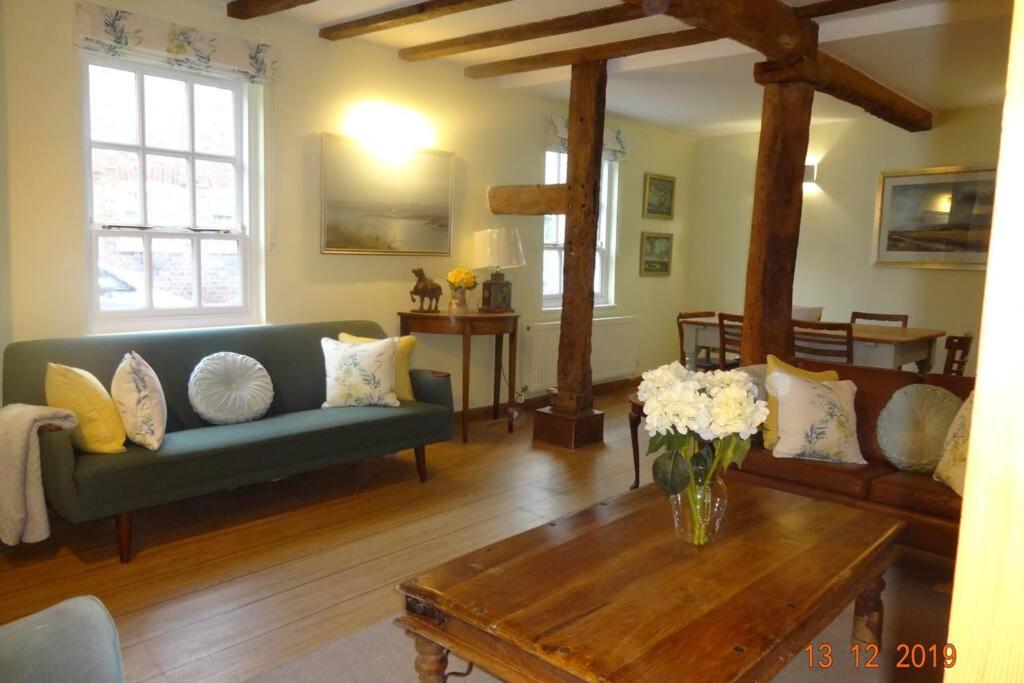 B&B Stratford-upon-Avon - Lovely old cottage - Bed and Breakfast Stratford-upon-Avon