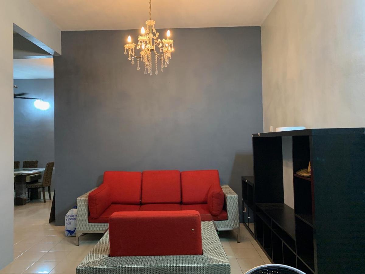 Pak Lang Homestay - B&B