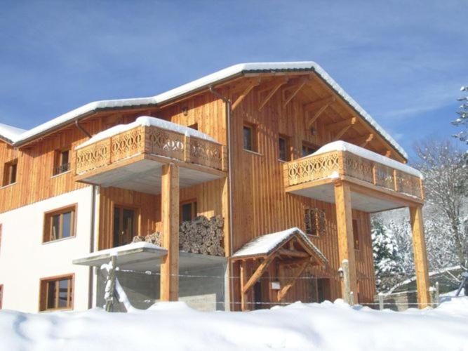 B&B Le Ménil - Comfy chalet with a dishwasher, in the High Vosges - Bed and Breakfast Le Ménil