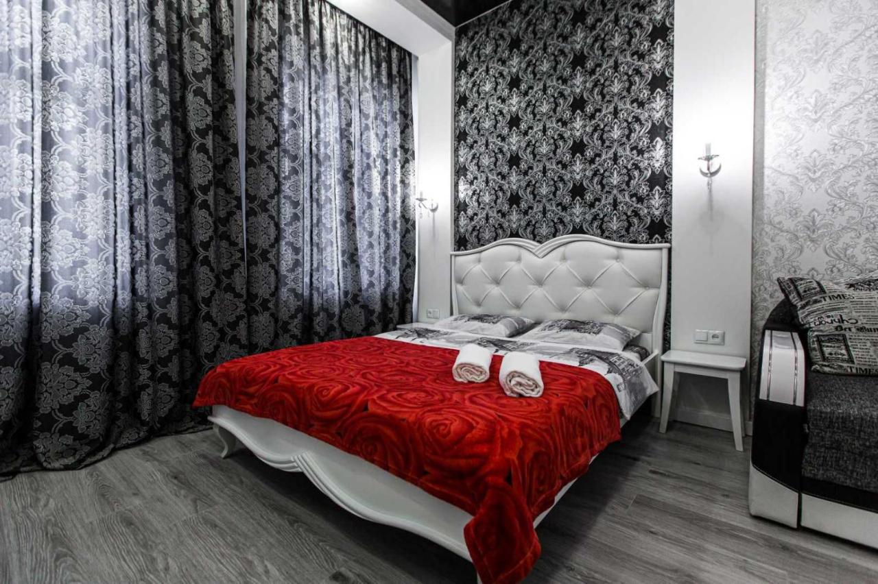 Однокомнатная Форум-центр - Ferienwohnung Lwiw