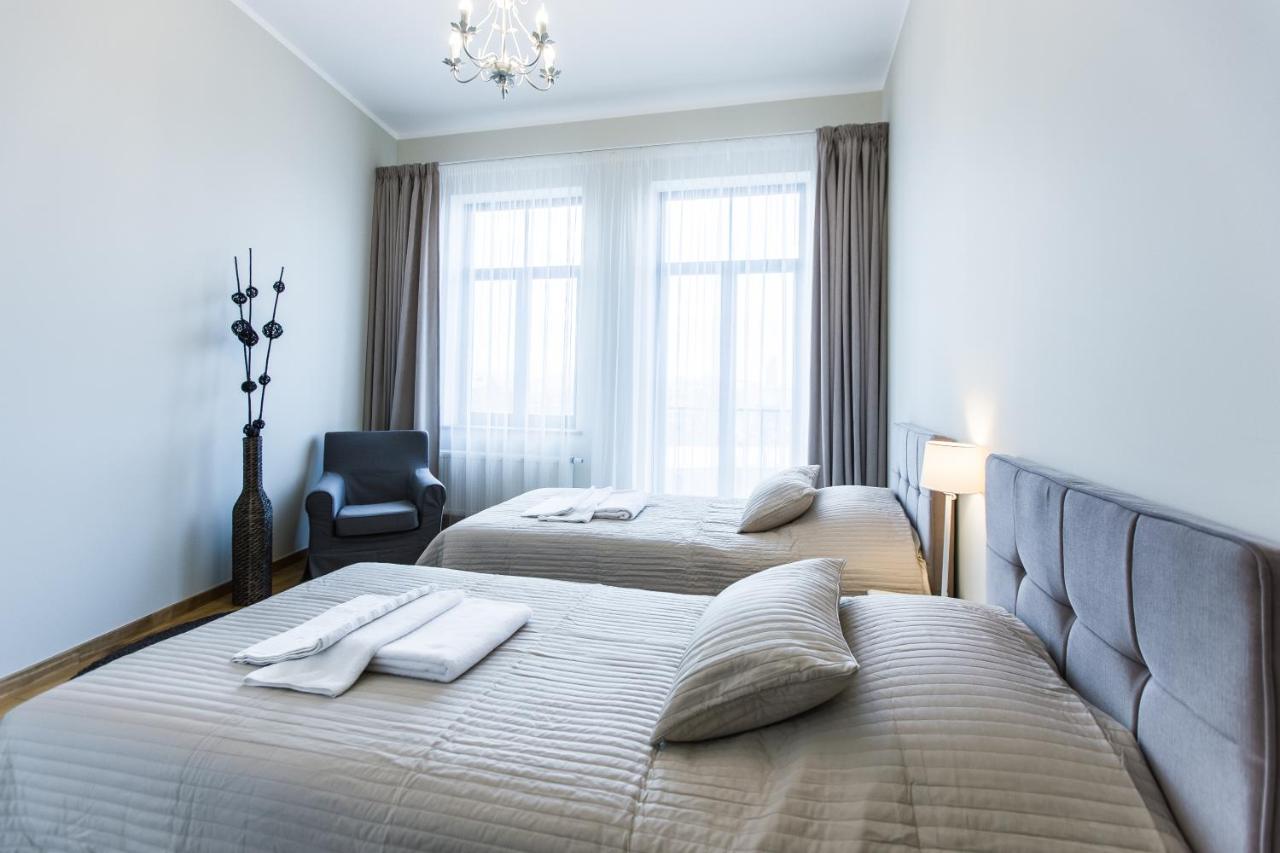 Appartamento Superior con 2 Camere da Letto e Balcone - Piano Superiore