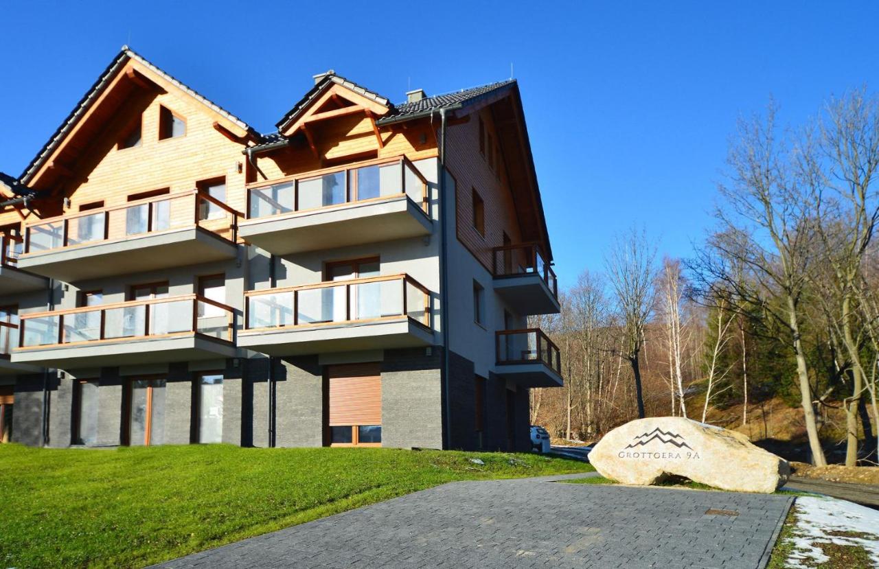 Apart-Invest Apartament Widokowy dwupoziomowy - Chambres d'hôtes Szklarska Poręba