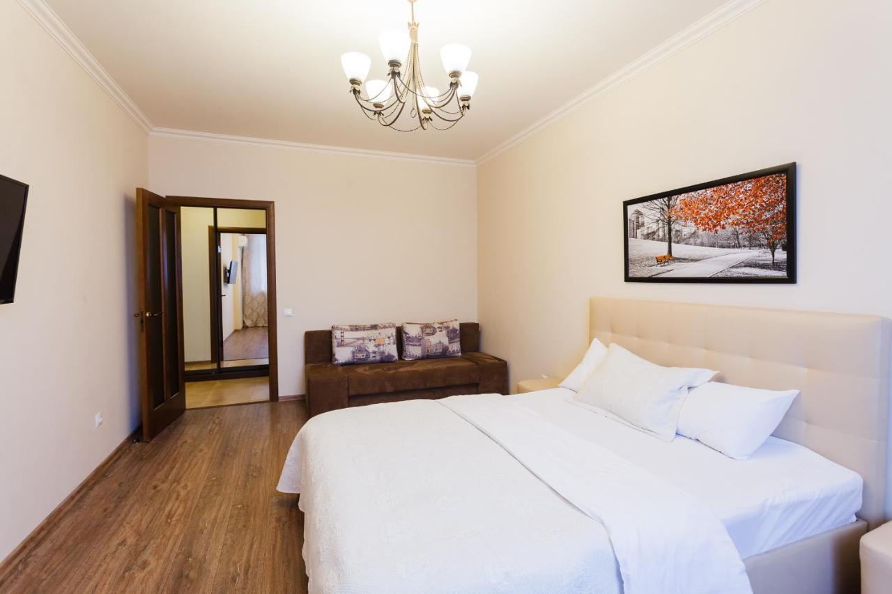 Apartment with two Bedroom on Bazhana 8b - B&B Kyiv
