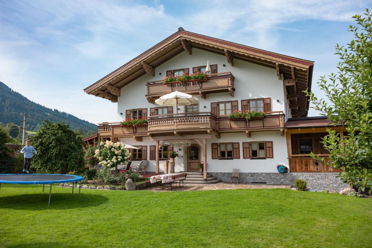 B&B Brixen im Thale - Grittlmühle Chalet Ferienwohnungen - Bed and Breakfast Brixen im Thale