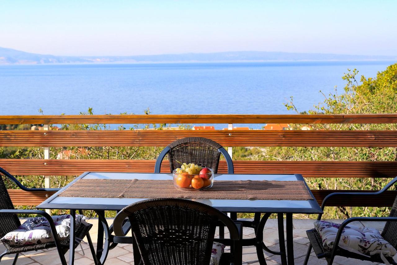 B&B Klenovica - Apartment Vincent with beautiful sea view terrace - Bed and Breakfast Klenovica
