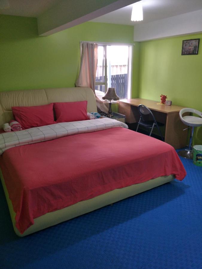 Basic Dreibettzimmer mit Gemeinschaftsbad