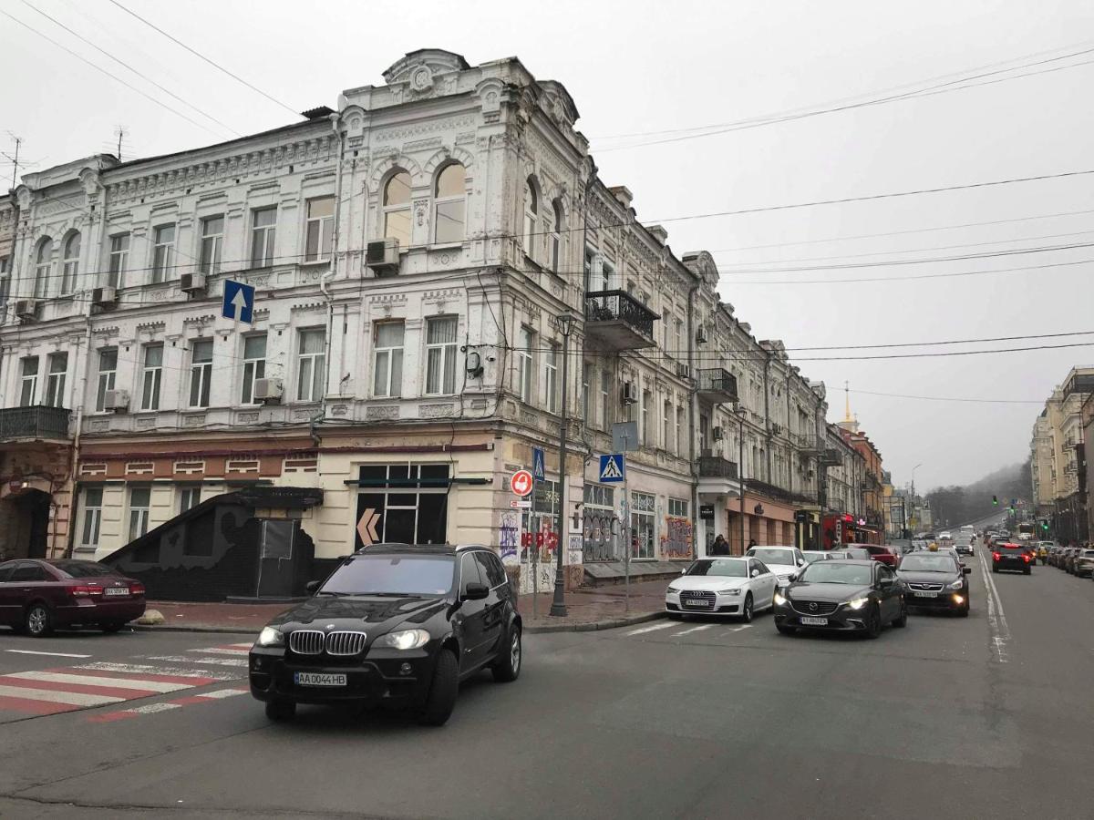 Great 144 sq.m. apartment in the center of Kyiv - Chambres d'hôtes Kiev