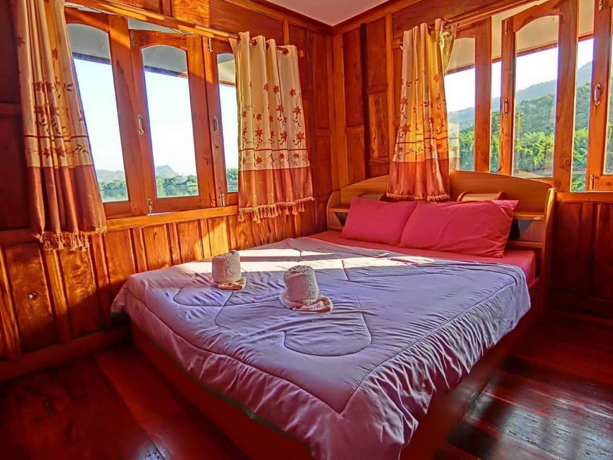 Quadruple Room with Lake View