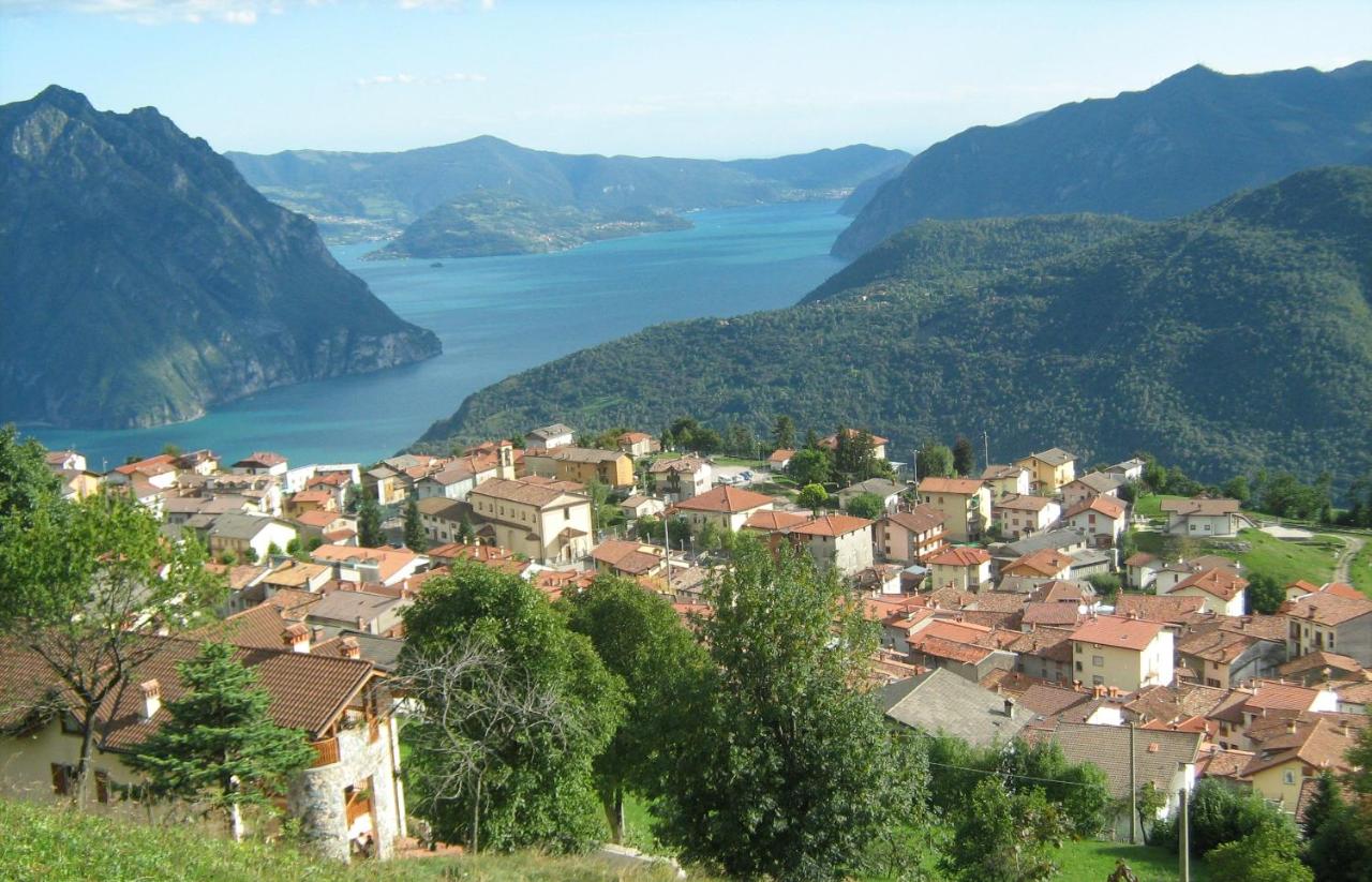 Mountain and Iseo Lake Mountain Lake Iseo Hospitality - Ferienwohnung