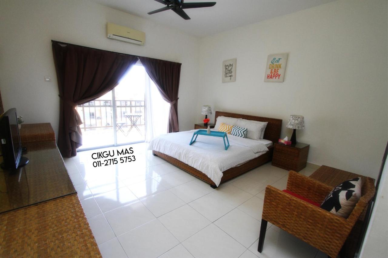 B&B Kampong Tanjong Pechah - GOLD COAST MORIB by 369 Stay - Bed and Breakfast Kampong Tanjong Pechah