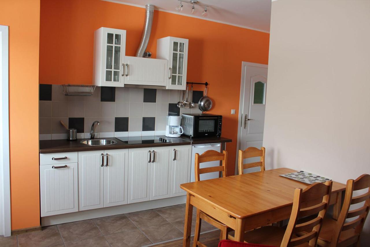 Słoneczna Zagroda - Sunny Ridge Farm - B&B Łączna