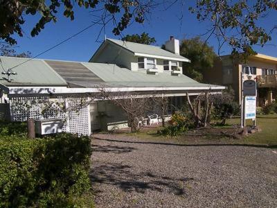 B&B Nelson Bay - Casablanca Enchanted Cottage - Bed and Breakfast Nelson Bay