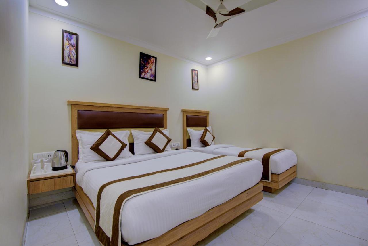 B&B New Delhi - Hotel Amar International - Bed and Breakfast New Delhi