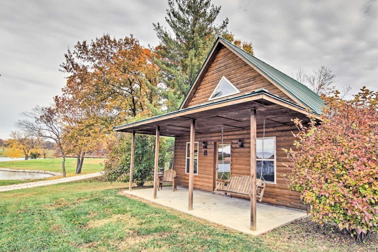Cozy Columbia Cabin with Shared Lake Dock! - B&B