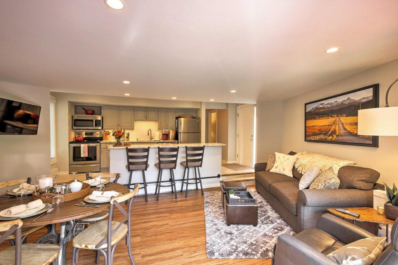 Breckenridge Condo with Balcony Walk to Ski Resort - B&B