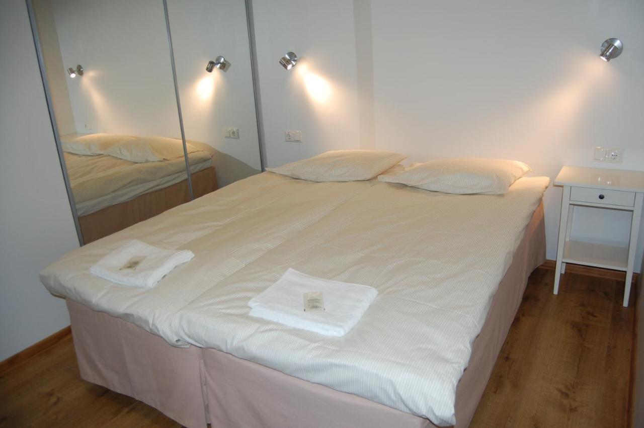 Apartment (4 Adults)