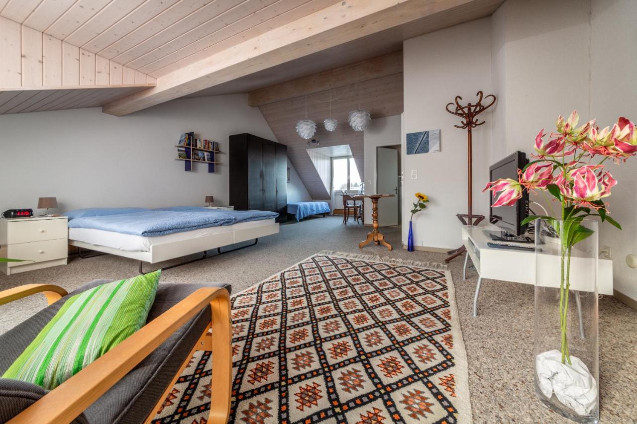 Großes Doppelzimmer mit eigenem Bad