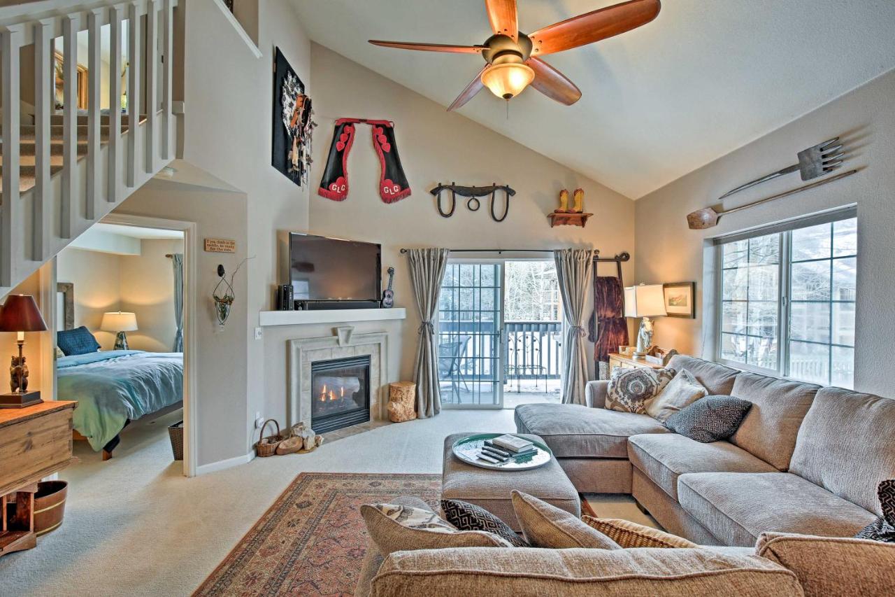 Steamboat Springs Condo with Hot Tub and Ski Bus! - B&B